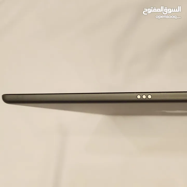 ipad 7 like new - ايباد7 نظيف نفس الجديد