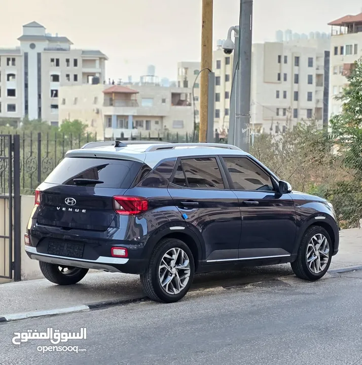 هنداي فينيو V سعر بأقل من التكلفة اخر سيارتين