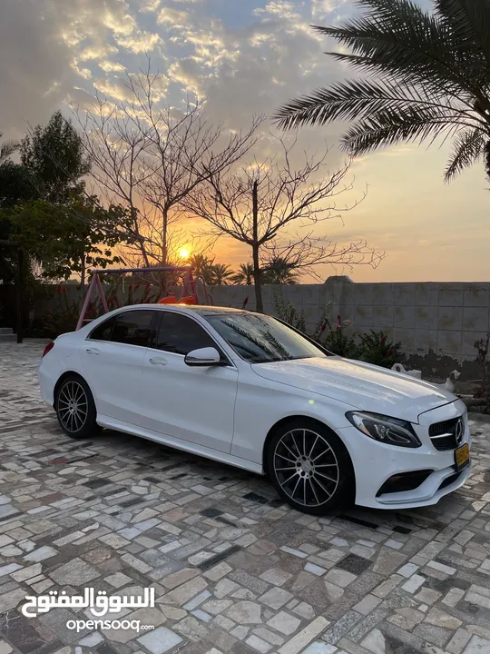 مرسيدس 2015 C300 نظيف و ممتاز