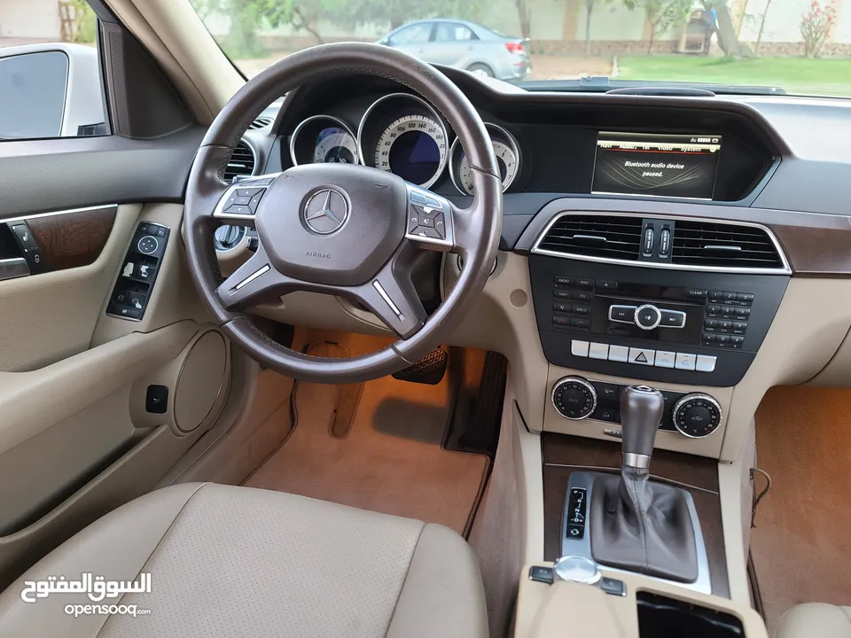 Mercedes C200, Top Option, Gcc Specs, Panoramic Sunroof, 1800cc