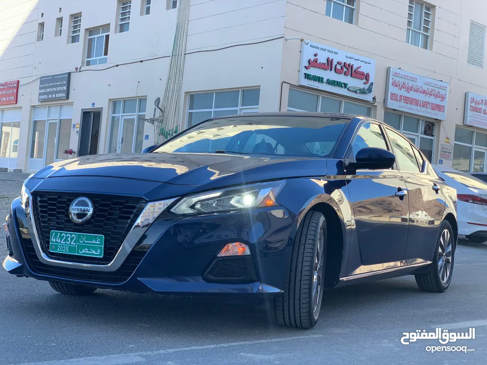 V Neat Nissan Altima-s 2020 for Sale (very minor accidents)