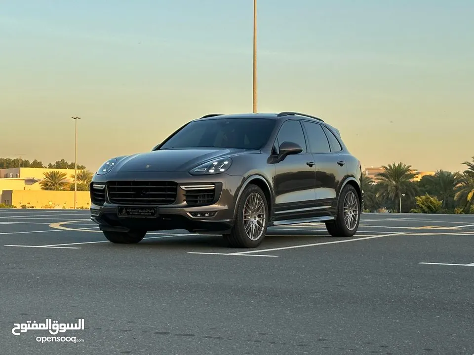 PORSCHE CAYENNE GTS موديل 2016 مواصفات يابانية بحالة ممتازة