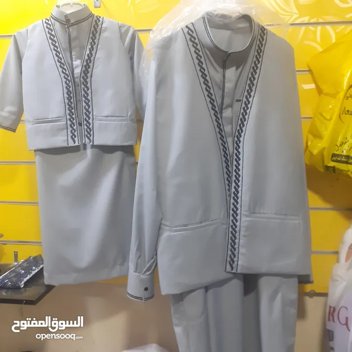 تفصيل الملابس المهنيه والزي المدرسي وارواب تخرج مع وشاح