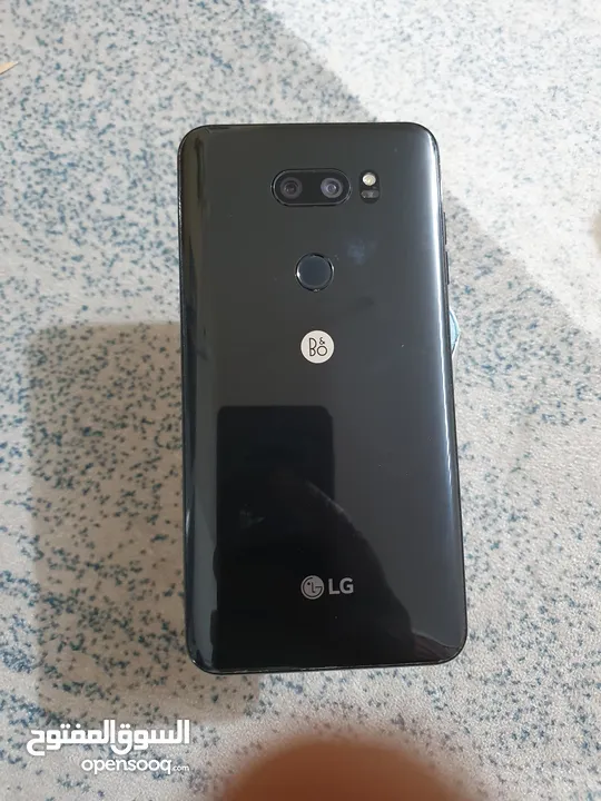 LG V30+  شريحتين  بلاص  128. على 4