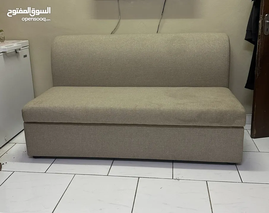 Single piece Sofa for sale (160x85cm)