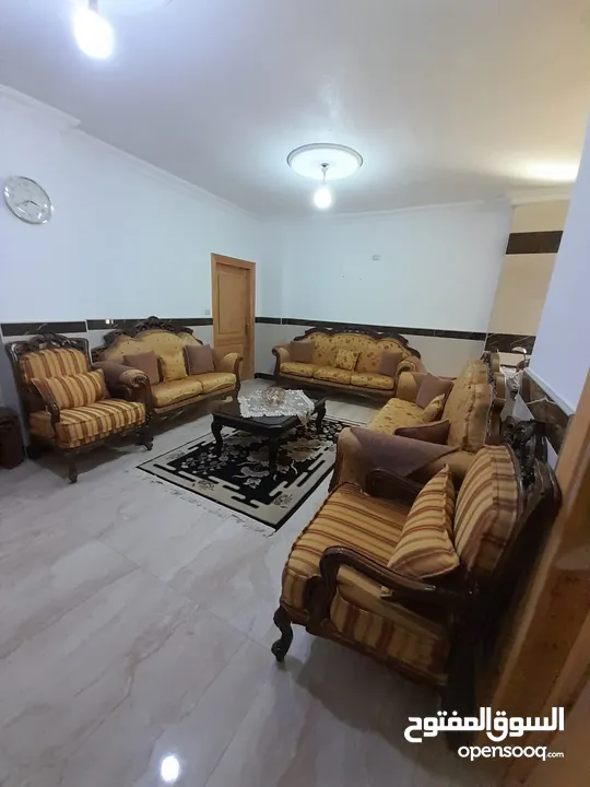 طقم كنب مستعمل نظيف خشب زان