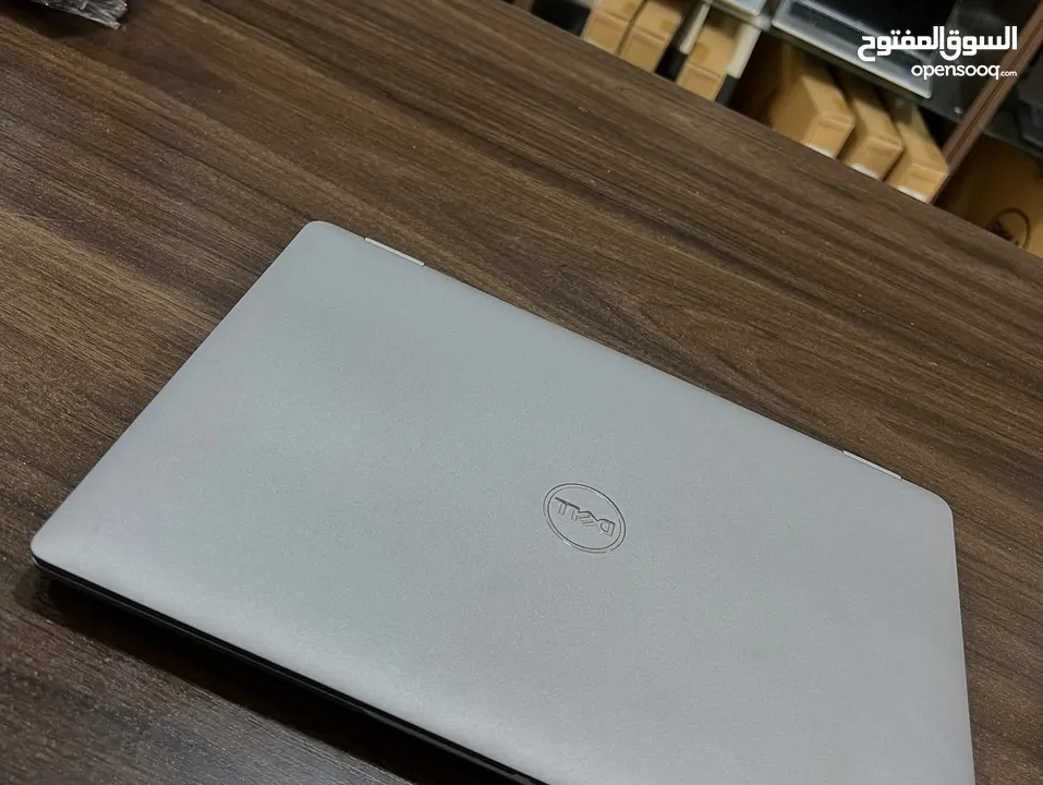 لابتوب ديل لاتيتيود جيل 11 معالج core i7 شاشة لمس لون سلفر مميز بصمة للوجه  Ram 16 - SSD 512