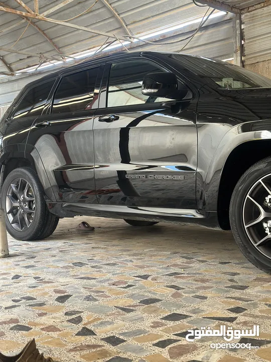 Jeep grandsheroke Limited x 2019