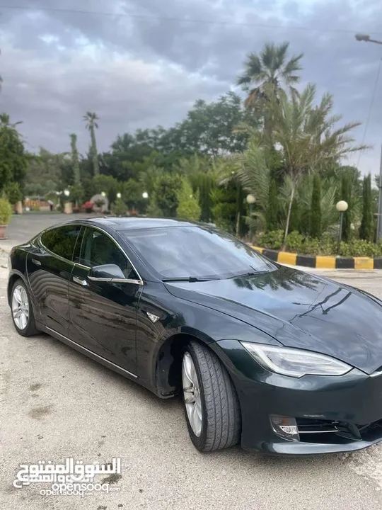 Tesla  S85 2013 محولة 2017 للبيع او للبدل