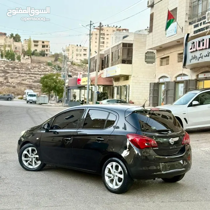 اوبل كورسا 2016 فحص ممتاز مش ناقصها اشي  الله يبارك لصاحب النصيب