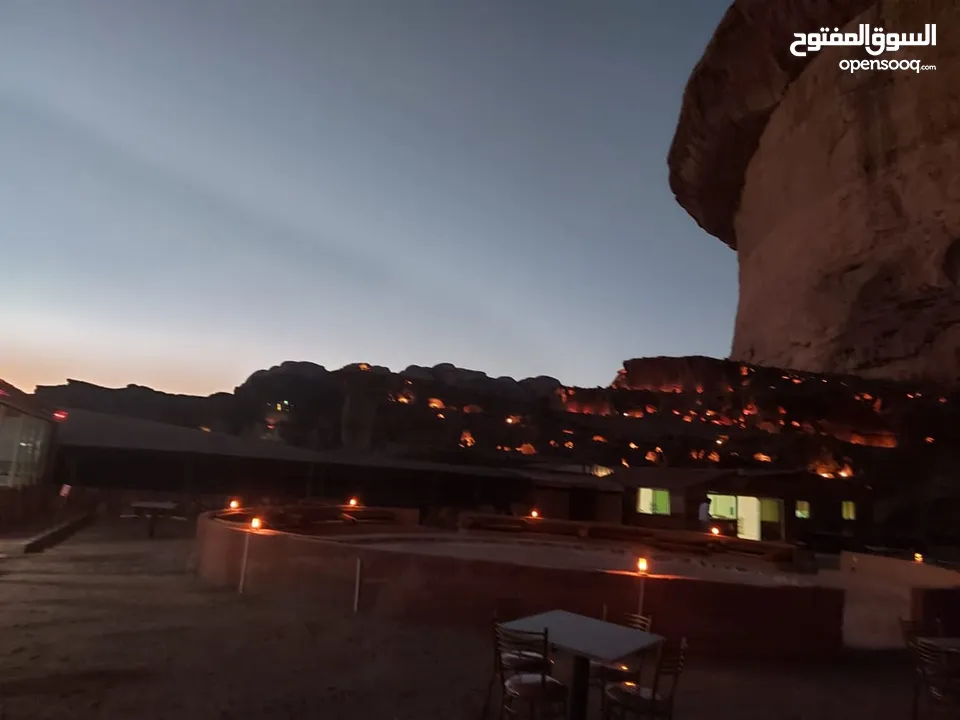فرصة استثمارية منتجع وادي القمر السياحي الفاخر (Investment opportunity: Moon Valley Luxury Resort)
