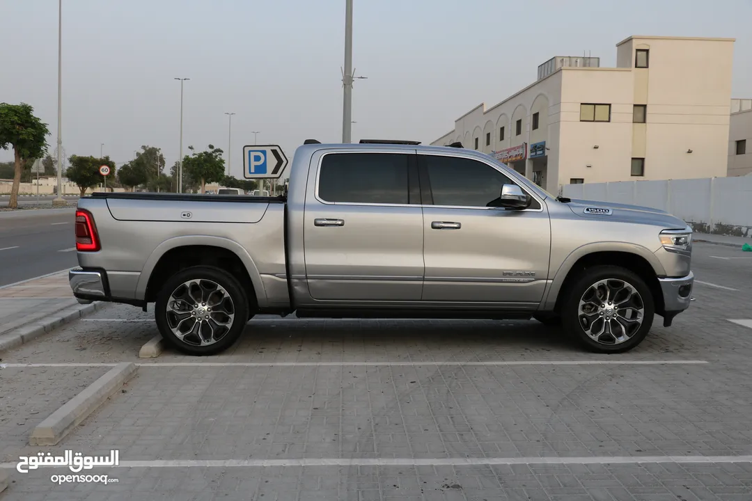 Dodge RAM 1500HD Limited With 5.7L himi Full Options GCC