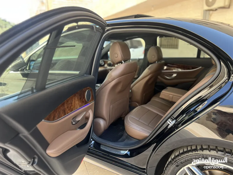 Mercedes-Benz E200(2017)