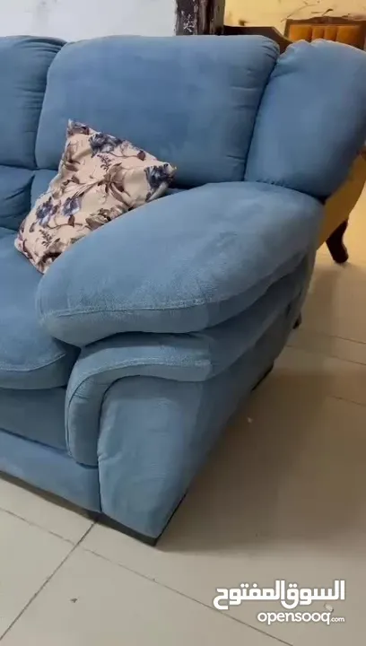طقم كنب دب امريكي الاصلي فاخر فخم  +طقم دب وريكلاينر فخم  جدا وكالة للبيع بسعر رائع  التوصيل مجاني