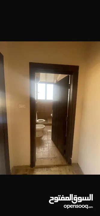 استديو للبيع في البحر الميت