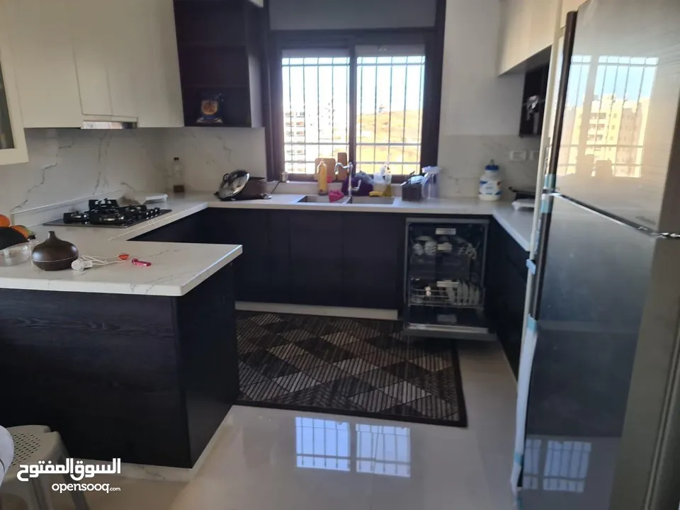 ثلاث غرف نوم مفروشة للإيجار المصايف قرب سوبر ماركت بيروت بدون رسوم معاينة