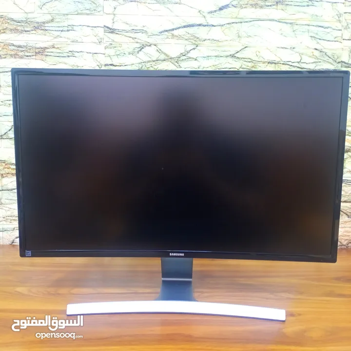 للبيع كمبيوتر كامل DEL ديل  (4790 Intel Core i7) مع شاشة منحنية سامسونج 27 انش بحالة ممتازة