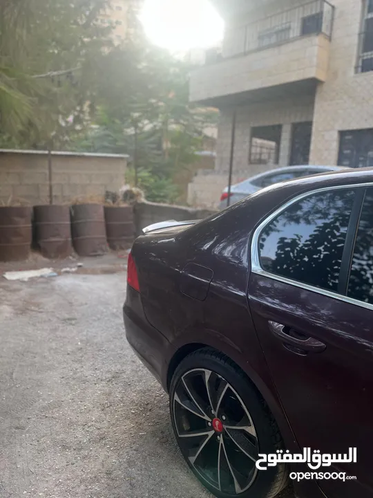 للبيع كاش بسعر حرق او البدل سكودا سوبير فل الفل فتحه سقف كراسي كهرباء برادي لدات اماميه وخلفي