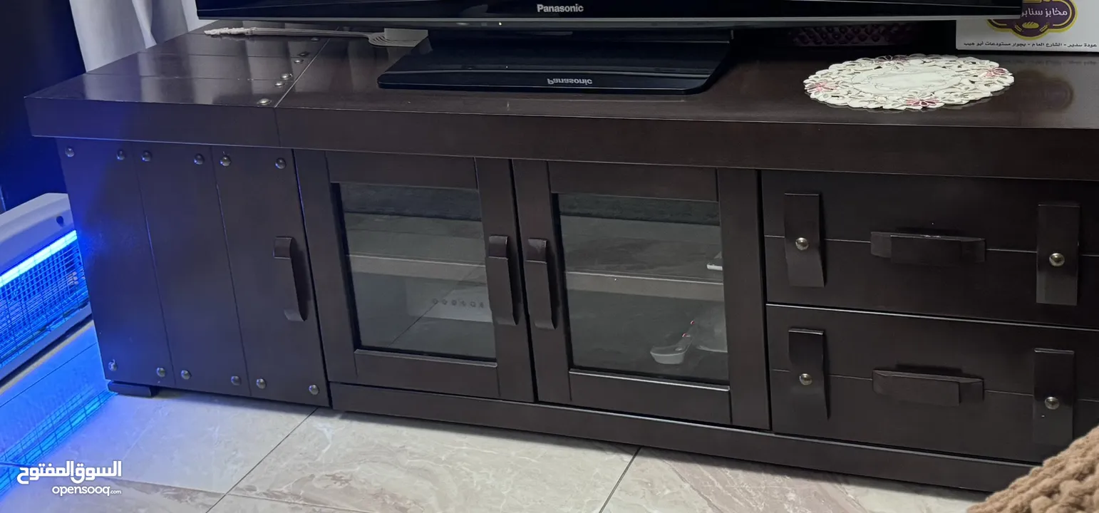 Ideal Multipurpose + Television cabinet