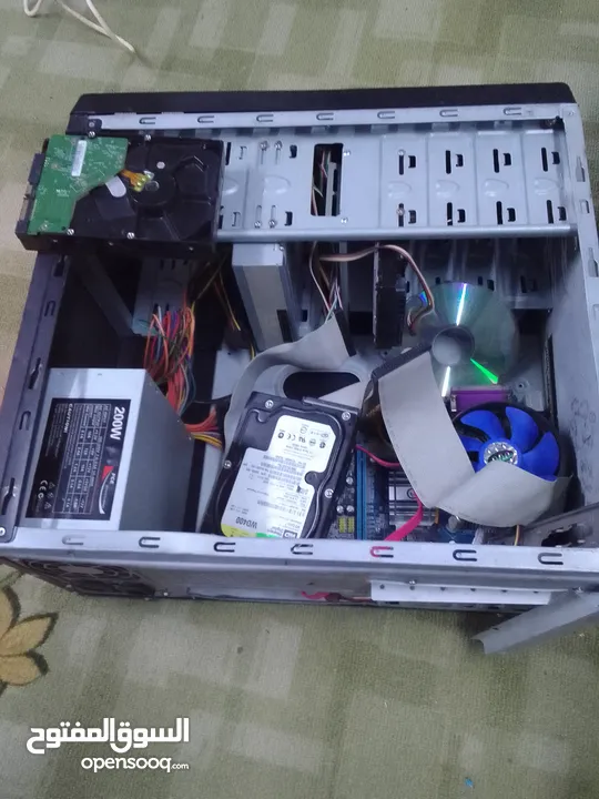 قطع واسلاك كمبوتر