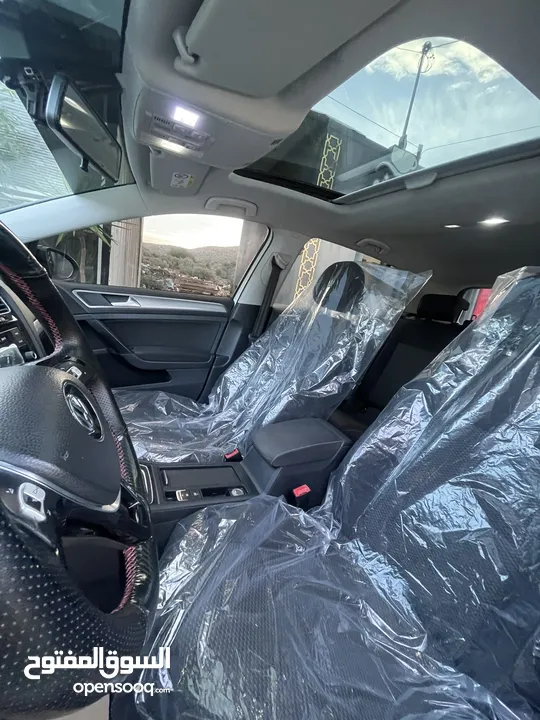 فولكس فاجن جلف MK7.5 2018 فل الفل بحالة الشركة