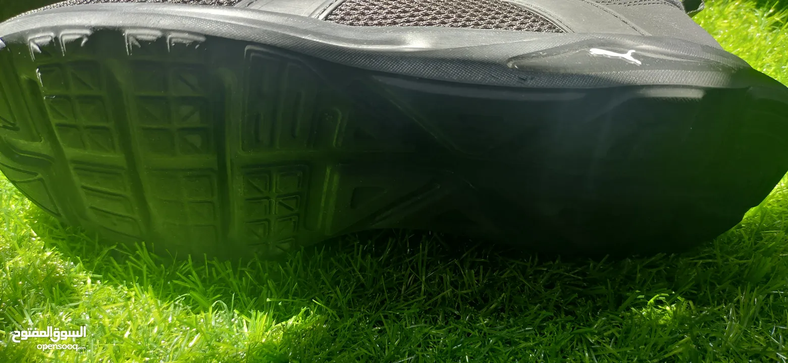 بوط puma Enzo أصلي قياس 46 بحالة جديد