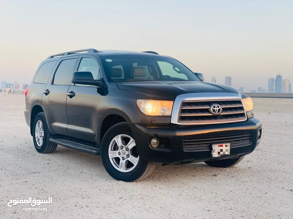 Toyota Sequoia 2010 4.6L / 8 Cylinder Full Option Clean SUV for Sale