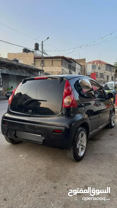 سياره بيجو 107