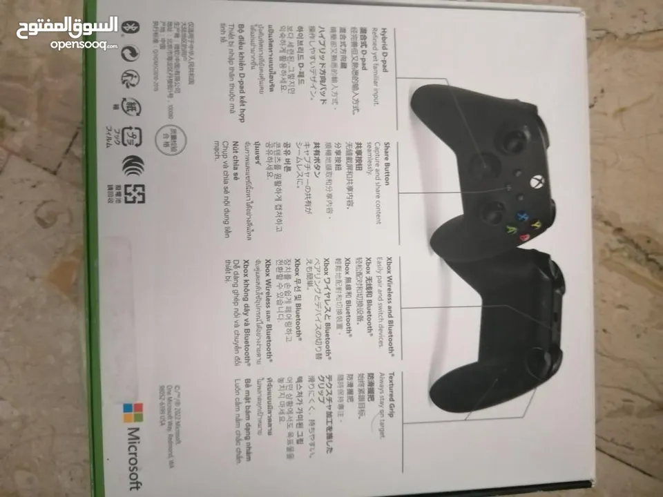XBOX controller  with rechargeable battery