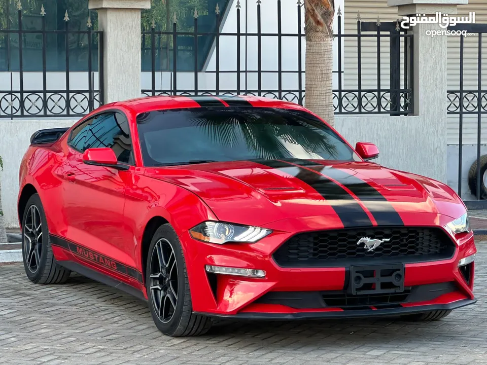 Ford Mustang EcoBoost 2020