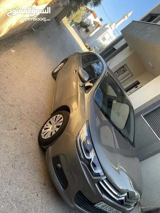 ستروين C4 2015