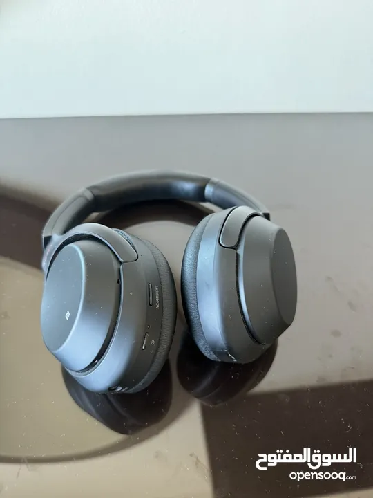 Sony WH-1000X M3 headphones with noise cancellation