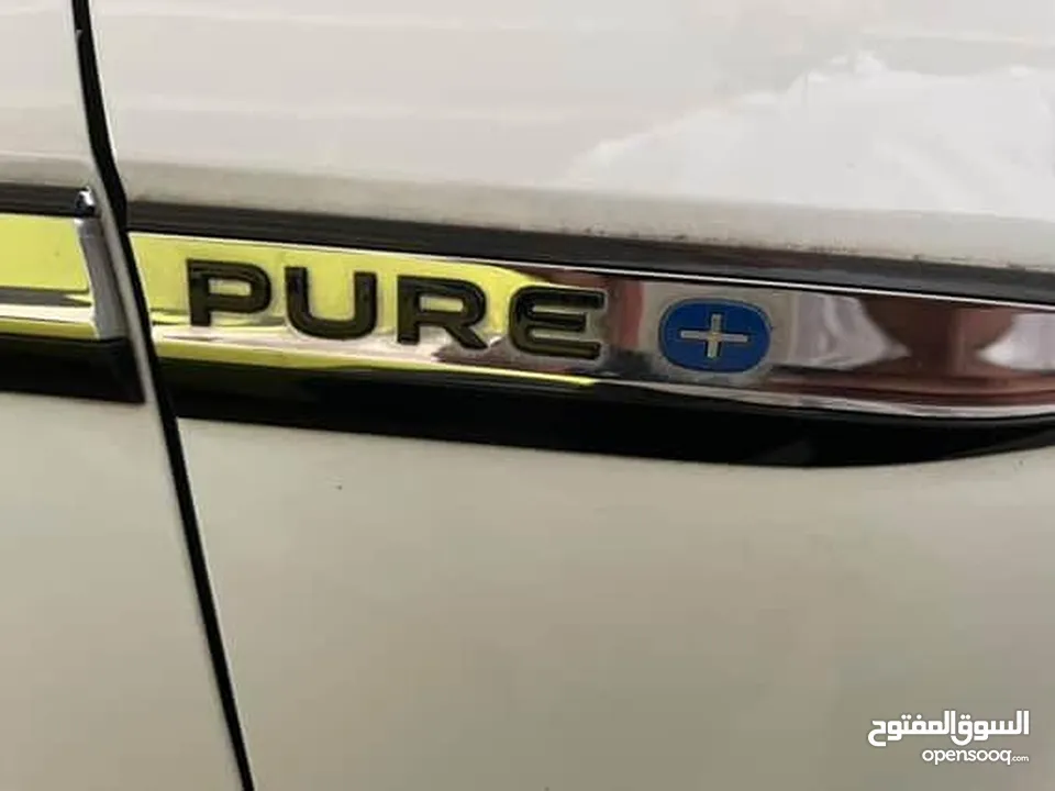 فكس فاجن +iD4 2022 pure بحال الوكاله عداد 44 الف