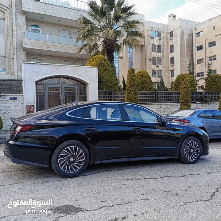 هيونداي سوناتا 2022 لون اسود ملوكي فحص كامل جمرك حديث ممتازه بدون حوادث هايبرد