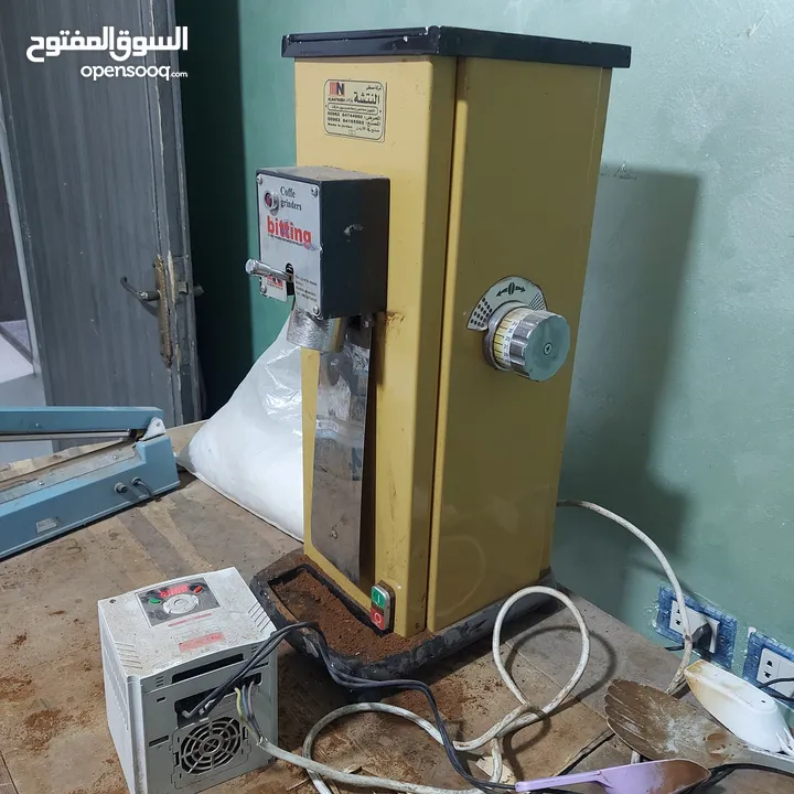 ماكينة طحن قهوة النتشة شبه وكالة  الله يبارك شغالة 100% فيها مجال في السعر بشيء بسيط
