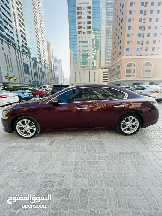 Nissan Maxima 2012 full option panorama sunroof