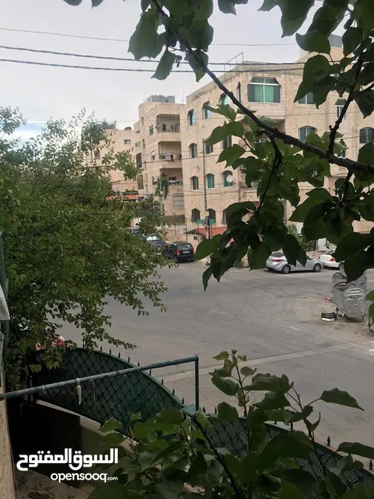 للبيع شقه في ضاحية الأمير حسن قرب دوار الضاحية و الاستقلال مول ومستشفى الاردن 129 متر 3 غرف