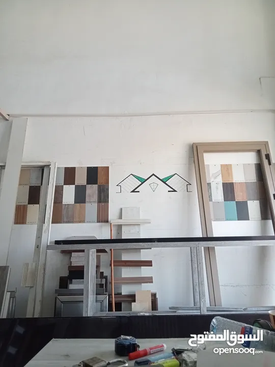 معرض وورشة مطابخ والمنيوم للبيع