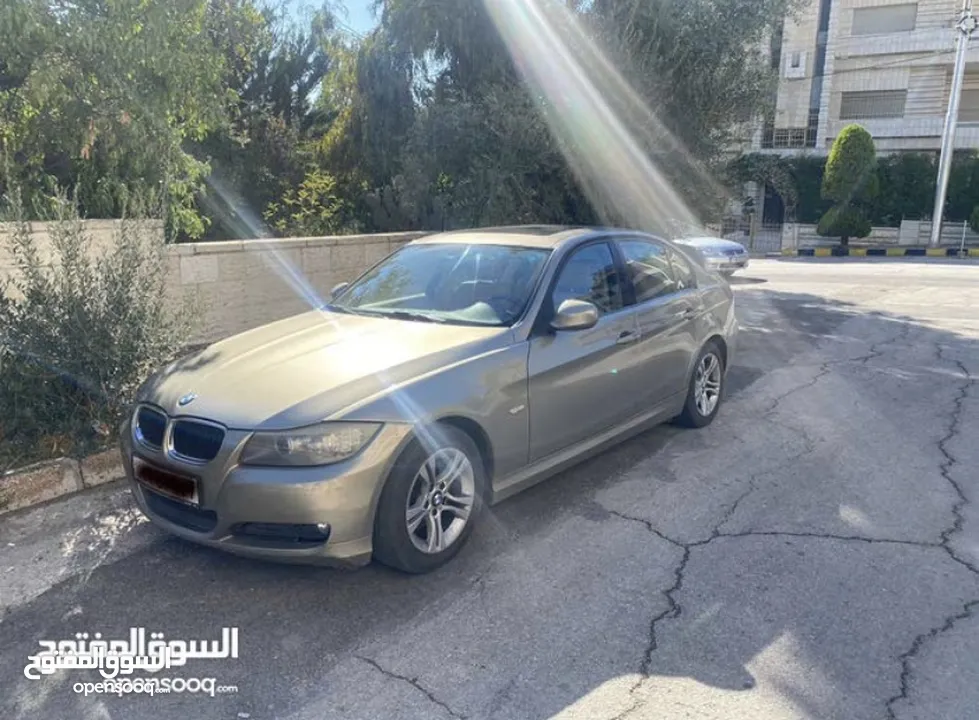 Bmw 316i Gold Full option in a very good condition