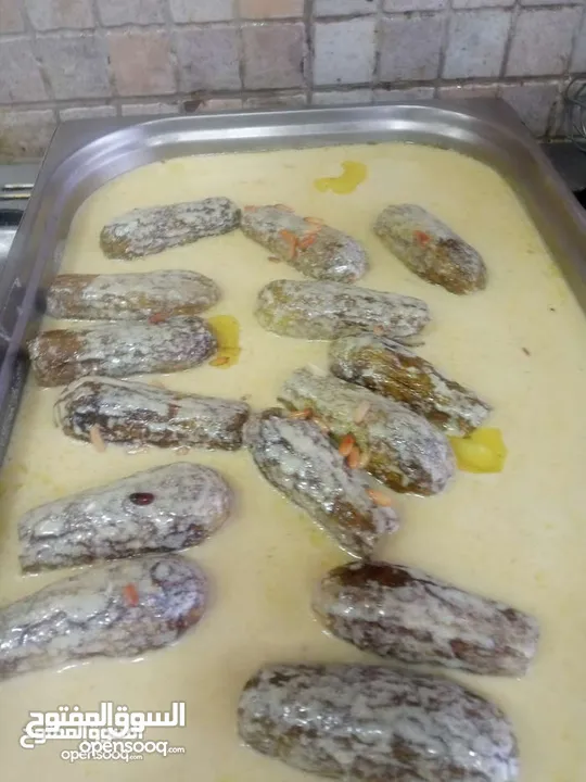 شيف طباخ شرقي وغربي وسلطات ابحث عن عمل خبره في الاكل العربي والسلطات خبره في الفندق