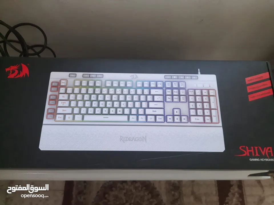 redragon Shiva white + Hyperx alloy origin   core black