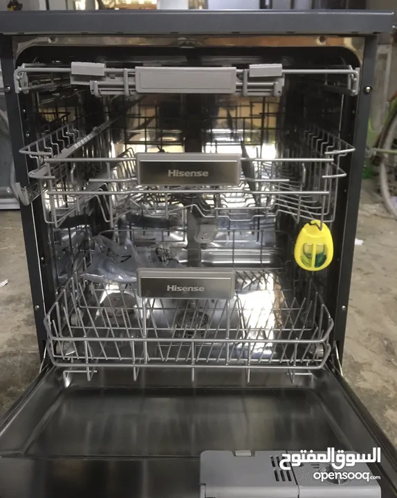 Dishwasher full atomic working all properly condition good same new everything ok