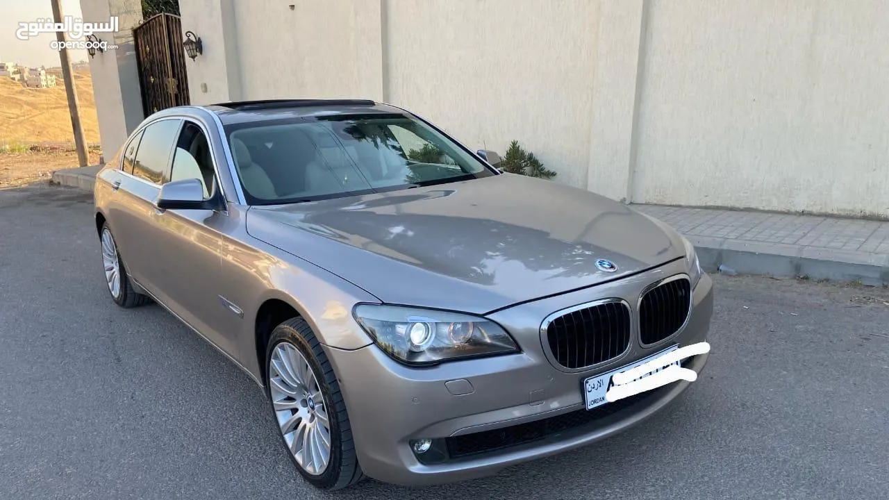 BMW 740LI  للبيع سياره فاخره ومميزه (الصور تتكلم)