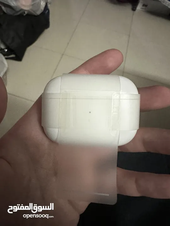 اير بودز  Apple Aiprods pro 1st generation with wireless charging case