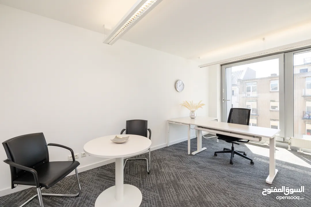 Flexible office memberships in DUQM, Squadra