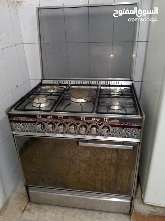 غاز 5عيون نحاس نظام 7مفاتيح بشتغل شواية وفرن مع بعض حجم80×60 فل ستانليس ستيل   موجود بالبقعة وعالفحص