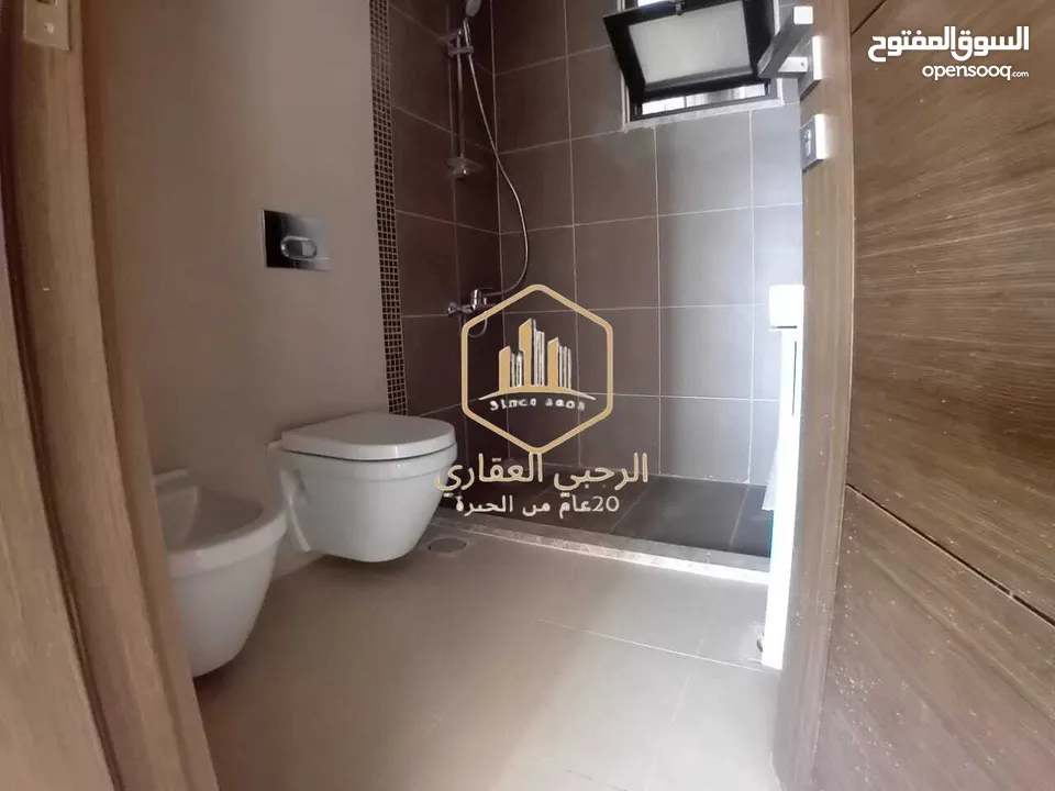 شقة / للايجار / لم تسكن / فاخرة / 3نوم / ديرغبار / 220 متر