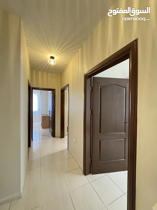 شقة 3 غرف نوم باطلالة رائعة في عبدون  ( Property 43136 )-175084200