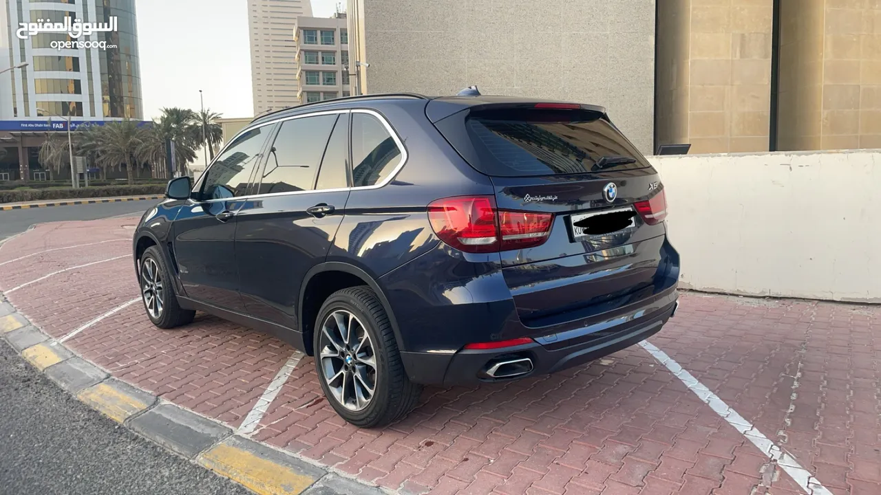 للبيع بي ام X5