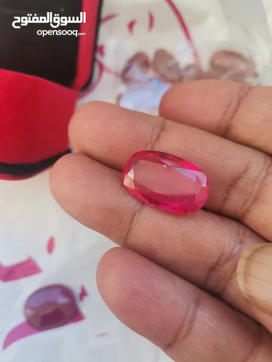 Emerelad زمرد اخضر طبيعي اصلي زامبيا سعر القيراط 100دولار.. طبيعي اصلي غير مسخن ولا معالج.  تحفه روع